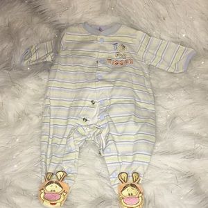Winnie Pooh Tigar Outfit 0/3Mos A30
